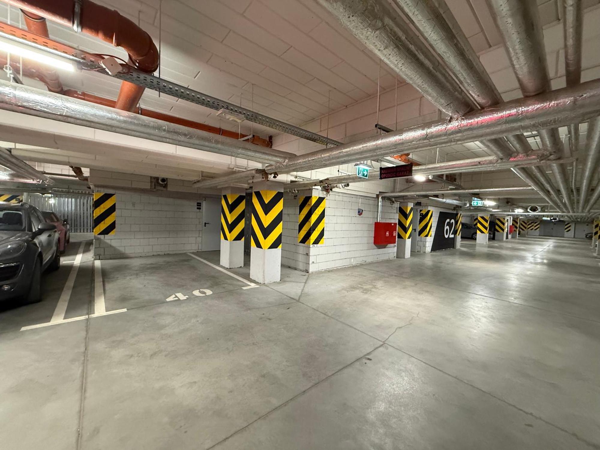 Lotte Apartment - Parking Podziemny, Osiedle Strzezone Gliwice Bagian luar foto